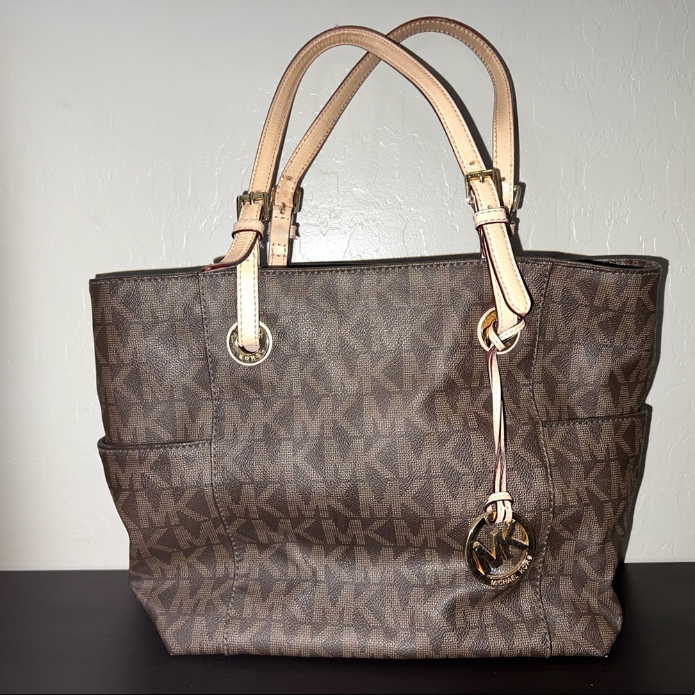 Michael Kors Signature Tote